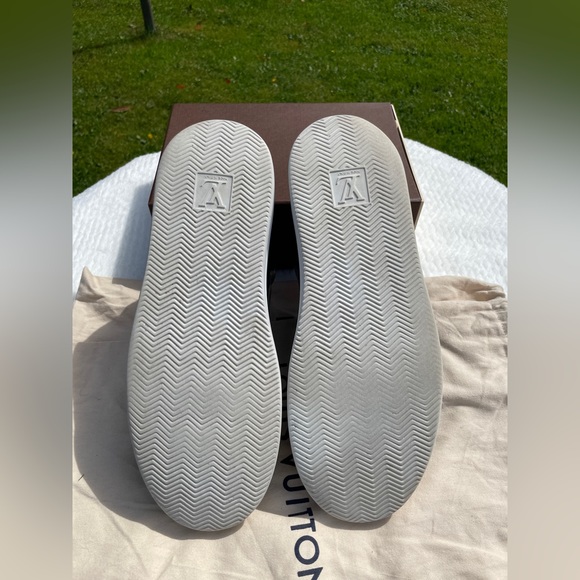 COPY - LV men’s shoes size 11 - Picture 8 of 12